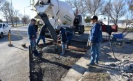 Hormigonado en Brasil y Lezana mejora acceso en zona clave de Trelew