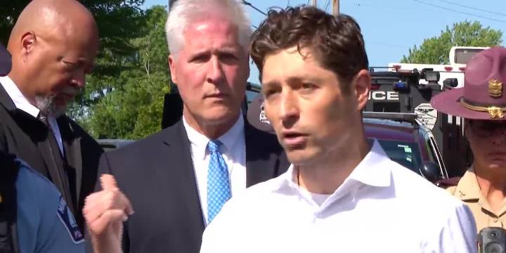 ‘Don’t just say this is about thoughts and prayers’: Minneapolis mayor speaks on shooting at Catholic school