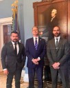 Hijo de Bolsonaro se reúne con secretario de EEUU que le canceló cita a ministro brasileño