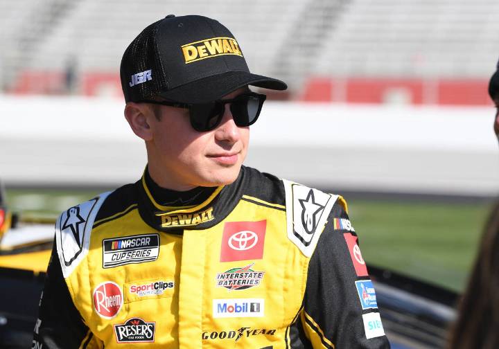 NASCAR World Celebrates as Stewart Friesen Leaves Hospital Days After Wild Crash Stewart Friesen’s miraculous recovery continues to uplift the NASCAR world as fans react with shock and relief at his h