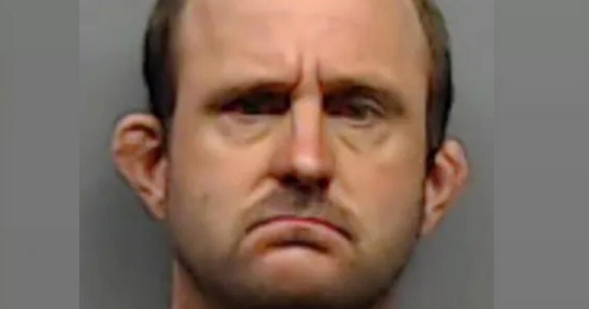 Man prowling streets wearing a nappy uttered 'four horrifying words to young girl'