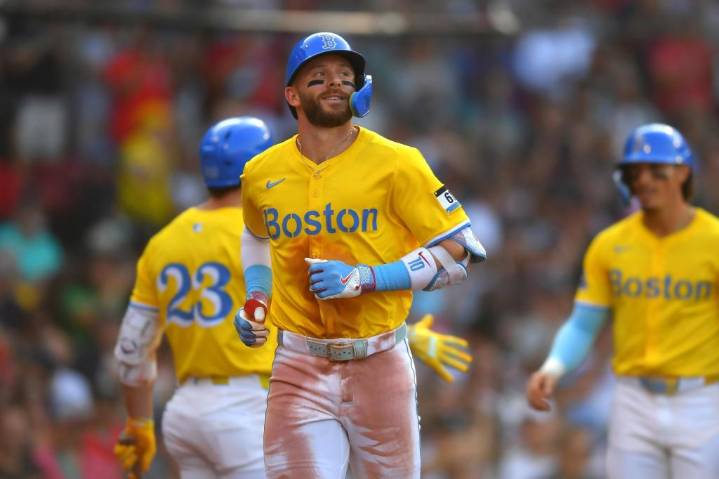 Trevor Story conecta un jonrón de tres carreras y Medias Rojas vencen 7