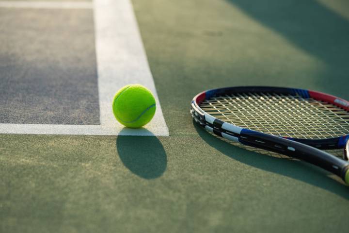5 Health Benefits of Playing Tennis Regularly