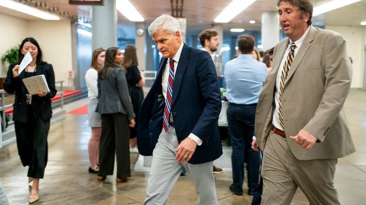 Senators pitch $1.5 trillion investment fund for Social Security: What to know