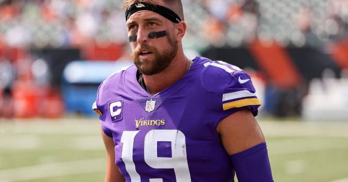 Adam Thielen acepta reducción salarial para jugar con los Minnesota Vikings
