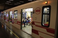 Por siete meses: Metro de Santiago anuncia cierres en estación Baquedano por obras en L7