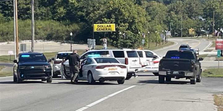 Busy Ky. road closed after small chlorine leak at water treatment plant