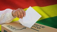 Casi ocho millones de bolivianos votan en la elección presidencial
