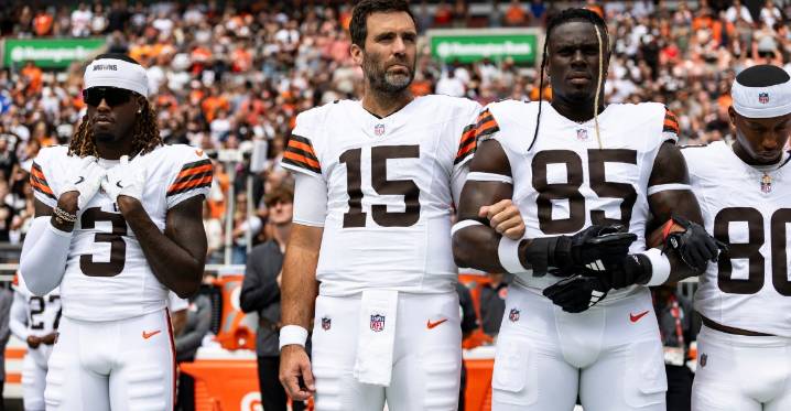 Browns offensive snap counts vs. Rams: Starters get their work in