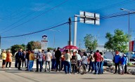 Vecinos de Viguera y Pueblo Nuevo, #Oaxaca, bloquean Panamericana contra distribuidor vial impuesto por Chagoya y Jara