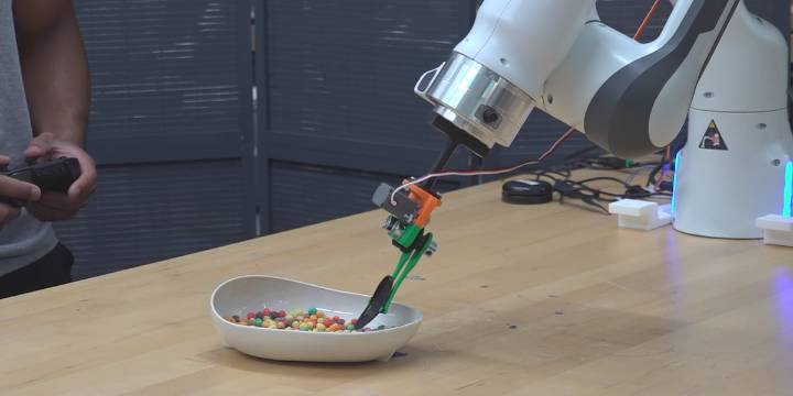 Virginia Tech researchers develop assistive robot aimed at helping people with disabilities