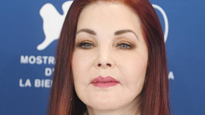 Priscilla Presley accused of pulling pin on Lisa Marie's life support