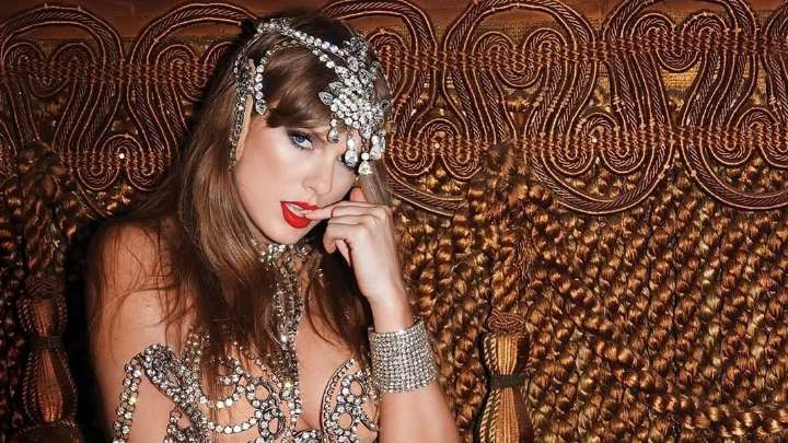 Taylor Swift’s Showgirl Costume Has a Rich Las Vegas History