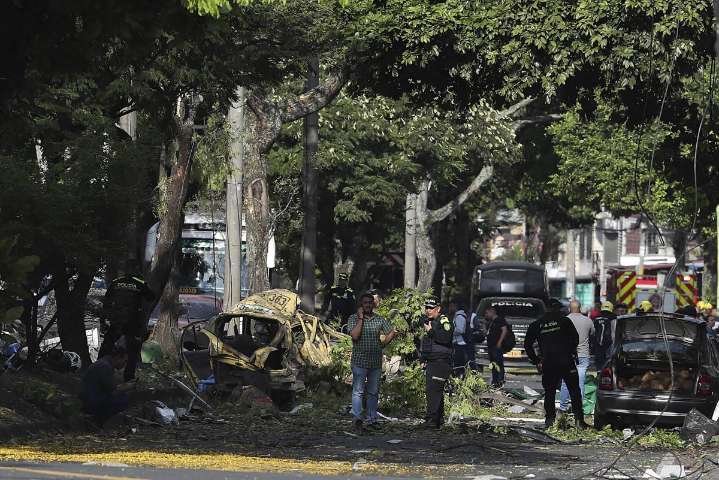 Matan al menos a 13 dos ataques en Colombia