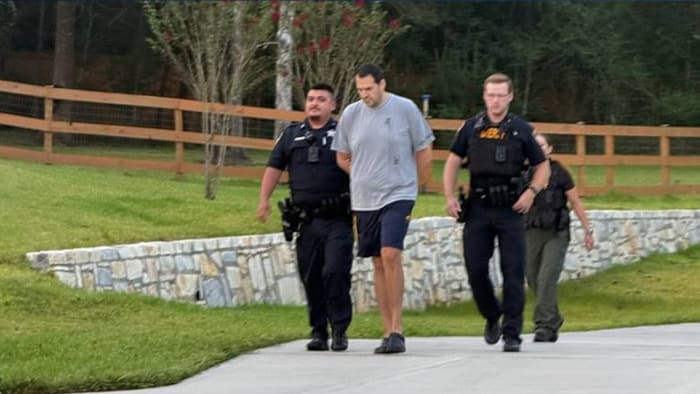 Memorial Hermann doctor facing new hidden camera charges; records show he was a Houston