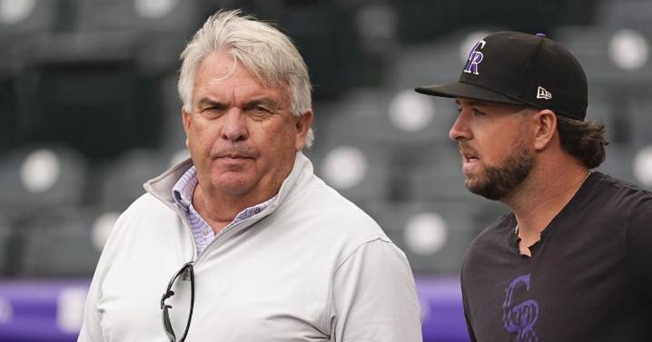 Rockies should give GM Schmidt 2 choices: Resign or be fired