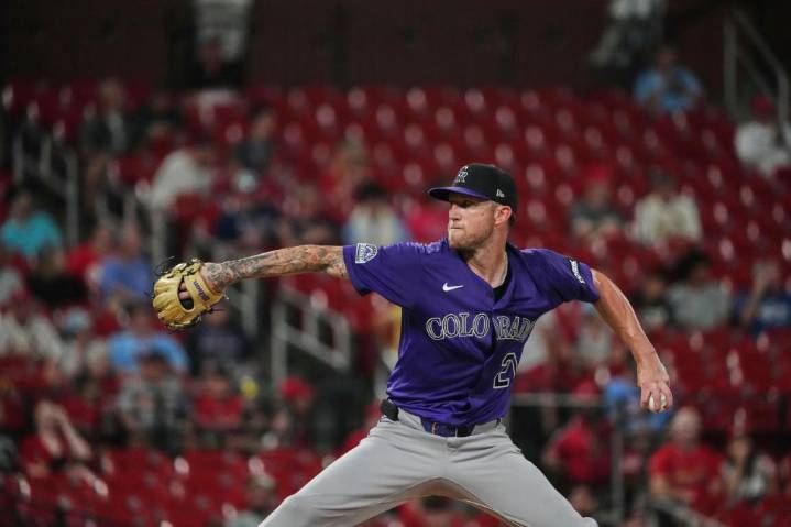 Freeland lanza 7 innings y 1/3 con autoridad y Rockies blanquean 3