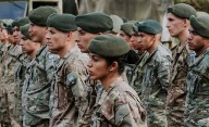El Gobierno prepara un sistema de descuentos y beneficios para militares y sus familias