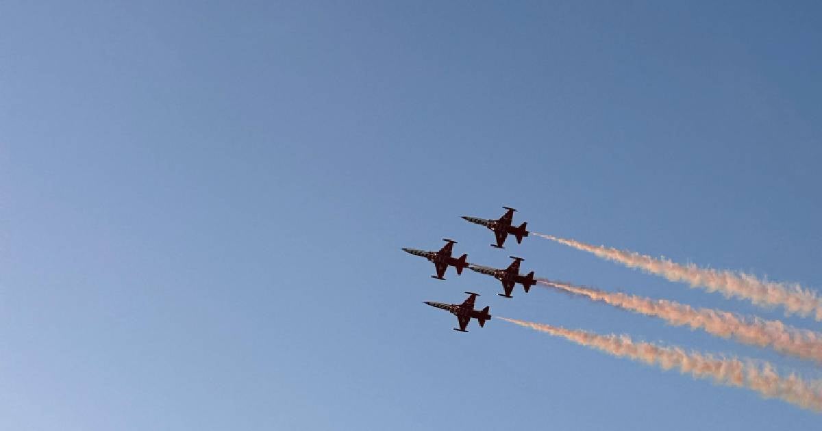 Trump ordena despliegue aéreo y naval para enfrentar narcotráfico en el Caribe