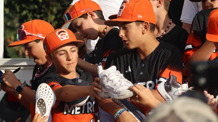 Thousands of fans celebrate Fairfield Little League’s historic World Series run