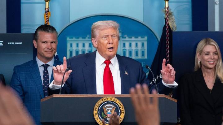 The Latest: Mexico expels 26 high-ranking cartel figures to US in deal with Trump administration
