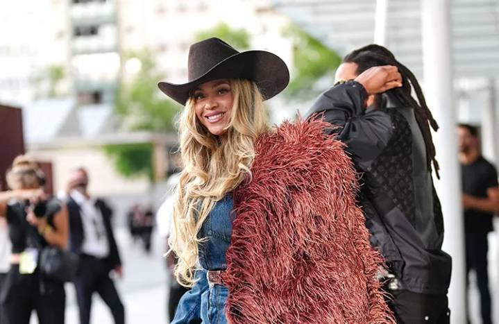 Beyoncé’s New Levi’s Jeans Ad Has The Hive Buzzing