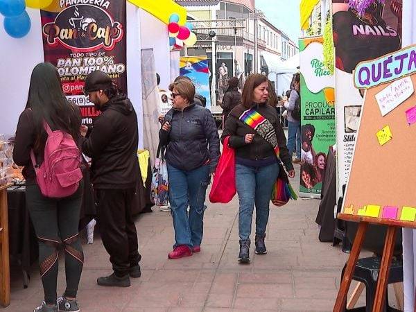 Hasta este sábado permanecerá abierta la primera feria de emprendedores colombianos en Antofagasta