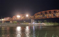 Intenta grupo de migrantes cruzar hacia Eagle Pass por el río Bravo