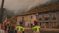 Castela e León soporta 9 incendios con nivel 2 de alerta e desaloxan 8.000 persoas en Sanabria