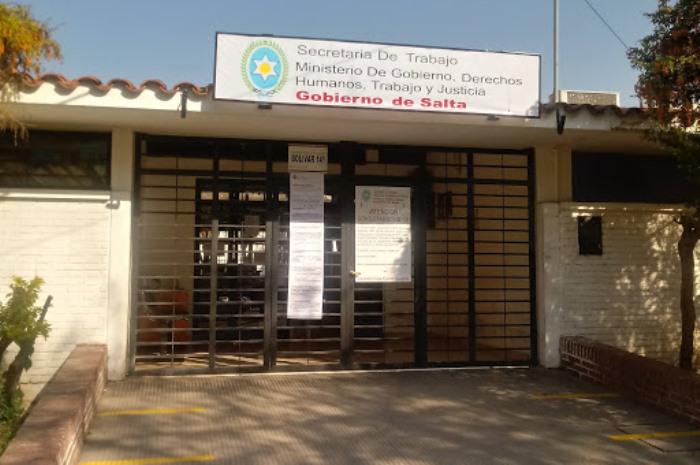 Cesantearon a un empleado de la Secretaría de Trabajo por abandono de servicio