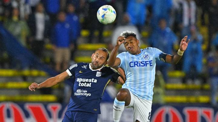 Alianza Lima derrotó 2-1 a Universidad Católica en Quito por los octavos de final de la Copa Sudamericana