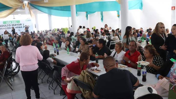 Celebran a las y los adultos mayores en el municipio de Soledad