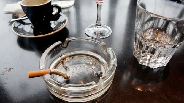 Want to quit cigarettes? Vaping is far from a go-to, Canadian guideline says