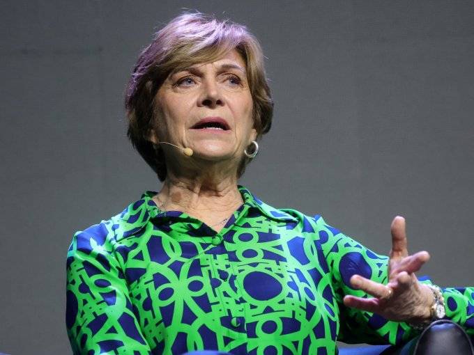 Matthei critica la polarización y apuesta por el centro: "Va a permitir dar la estabilidad que Chile necesita"