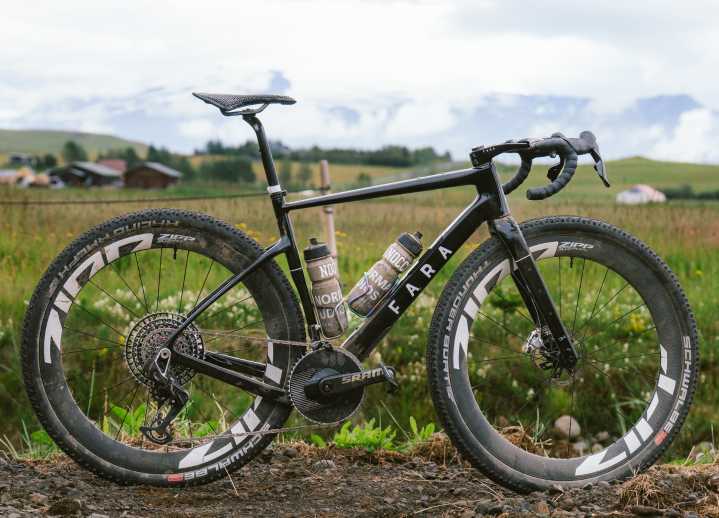 The Fara Gr4 is an all-out gravel machine with massive tyre clearance designed to do it all