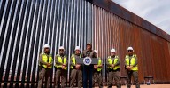Trump ordena pintar el muro con México para hacerlo más caliente y difícil de trepar