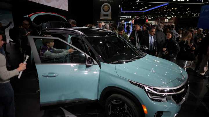 NHTSA audits recall of over 137,000 vehicles