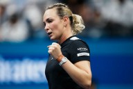 Tennis-Teary Gauff overcomes serving woes to beat Vekic at US Open