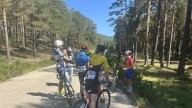 Muere un ciclista de 17 años en la Vuelta Junior a la Ribera: otros dos jóvenes son trasladados al hospital