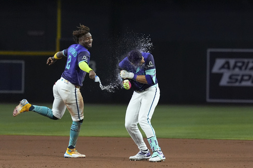 Gurriel impulsa en la 11ma la carrera del triunfo de Diamondbacks, 6