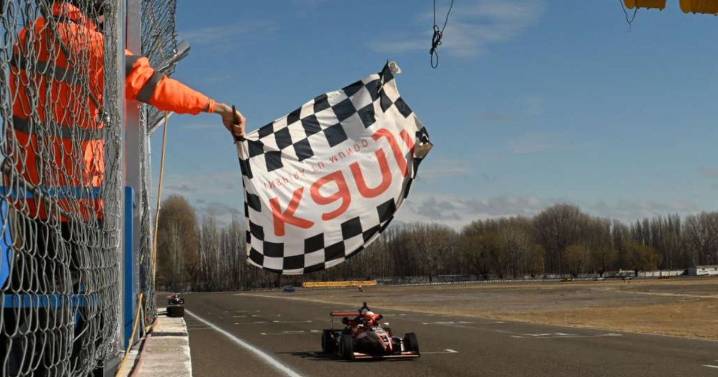 TC2000 en Roca: Benjamín Squaglia tuvo revancha y ganó en la Fórmula Nacional