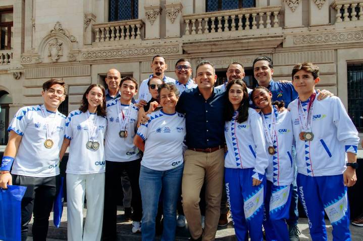 Reconoce Marco Bonilla a deportistas chihuahuenses que participaron en la Olimpíada Nacional