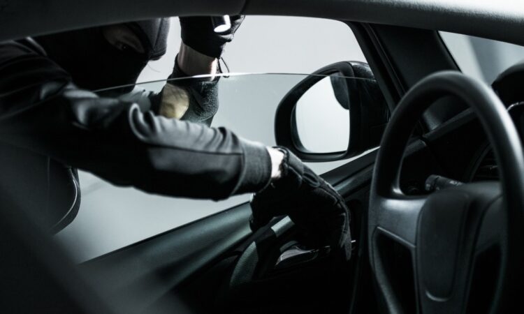 Autos robados con violencia en México aumentan en 11 estados