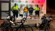 ¡Atraco frustrado en Chapinero! Policía captura en flagrancia a tres atracadores de supermercado y recupera millonaria mercancía