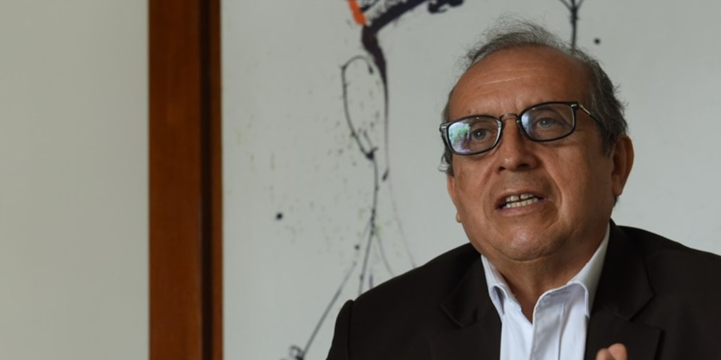 Nicanor Boluarte se autodefine perseguido “por ser hermano de la presidenta” y acusa a la Fiscalía de cometer “abuso de poder”