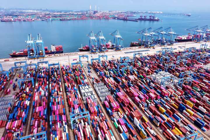 Trump extends China tariff deadline by another 90 days