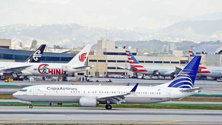 Boeing Praised For Early 737 MAX Deliveries