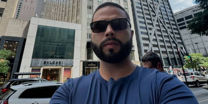 Leonardo Aguilar asegura que la familia Aguilar no compra premios y exhorta al público a votar