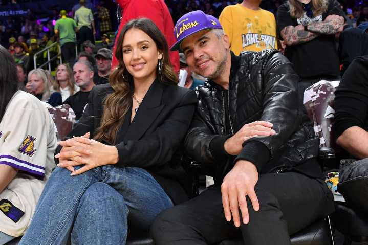 Jessica Alba and Cash Warren's Dating 'Boundaries' Revealed Post