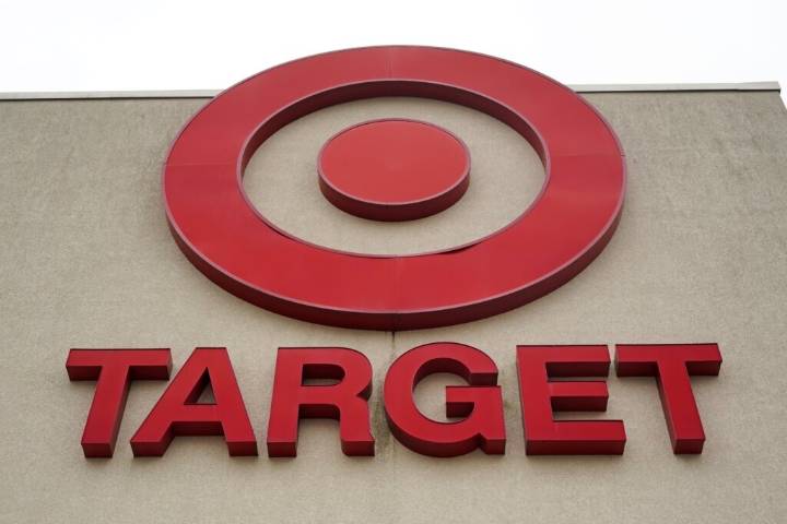Target CEO to step down amid company struggles